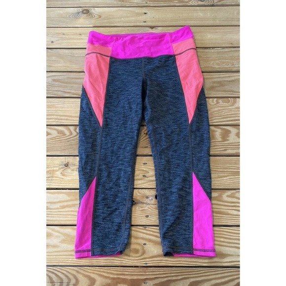 Athleta Pants - Athleta Crop Leggings Size Medium Women’s Gray Pink